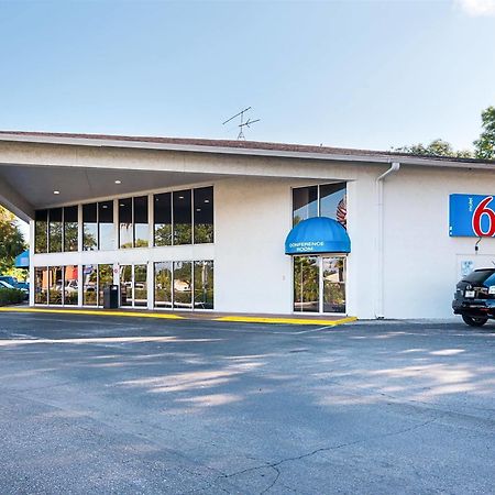 Motel 6-Tampa, Fl - Fairgrounds Heartland Exterior photo